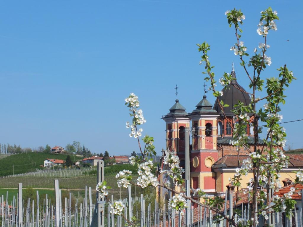 Enolocanda Del Tufo Dogliani Exterior foto